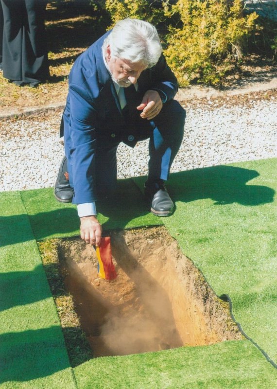 Reînhumarea osemintelor unui soldat român necunoscut în Cimitirul din Zvolen 363575