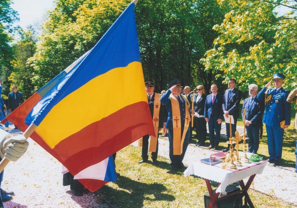 Reînhumarea osemintelor unui soldat român necunoscut în Cimitirul din Zvolen 363576