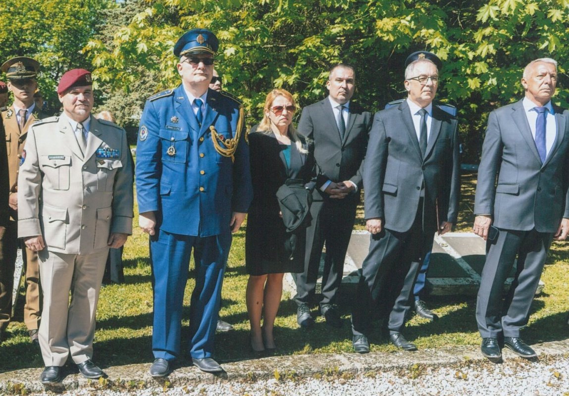 Reînhumarea osemintelor unui soldat român necunoscut în Cimitirul din Zvolen 363588