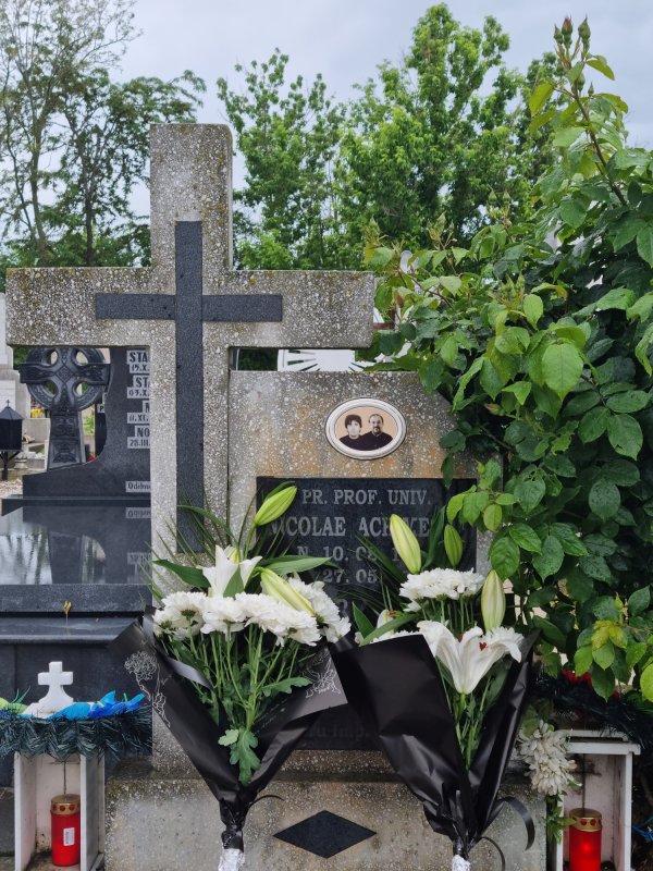 7 ani de la trecerea la cele veșnice a părintelui profesor Nicolae Achimescu 363651