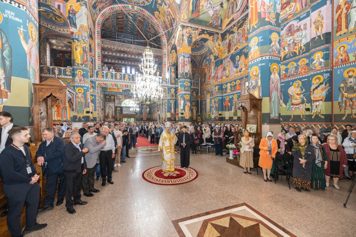 Moment de bucurie pentru o parohie din Capitală 363703