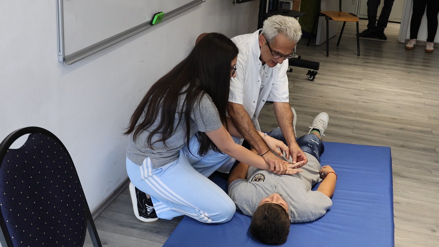 Acțiune de prevenție și educație sanitară pentru elevii unei școli ilfovene 363978