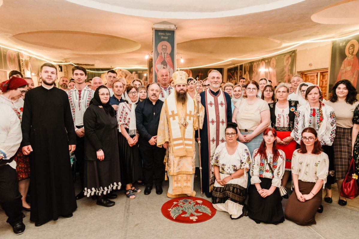 Preasfințitul Părinte Benedict, în mijlocul românilor din Valdemoro, Spania 363958