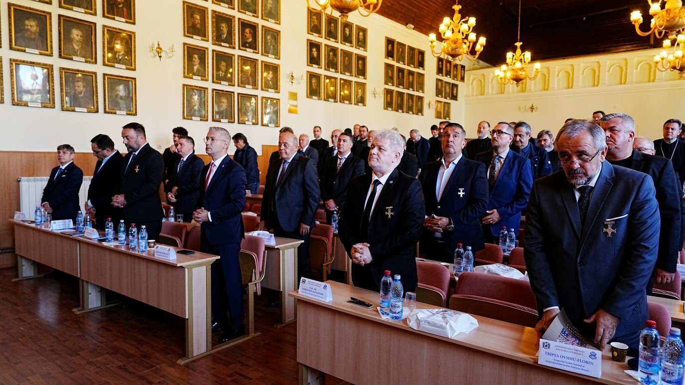 Şedinţă de constituire a noii Adunări eparhiale a Arhiepiscopiei Sibiului 364160