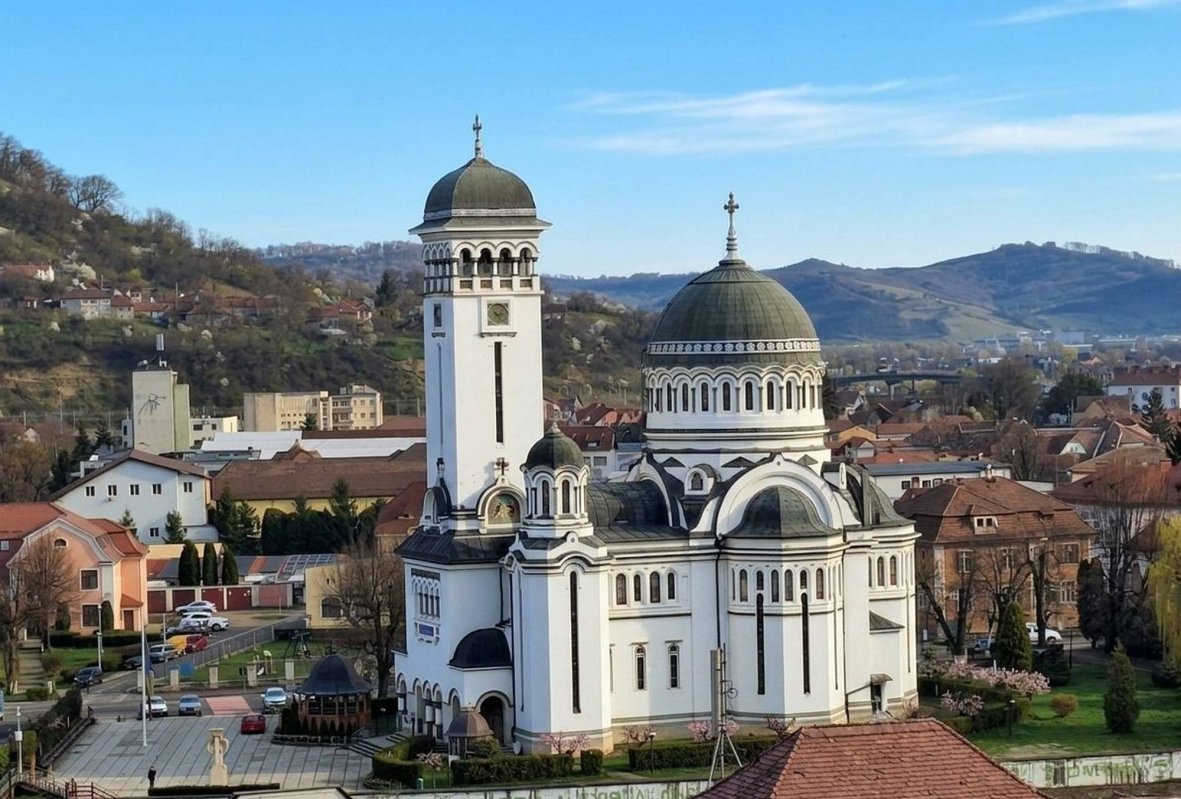 Biserica „Sfânta Treime”, nestemata coroanei de minuni a bătrânei Sighişoare 363617