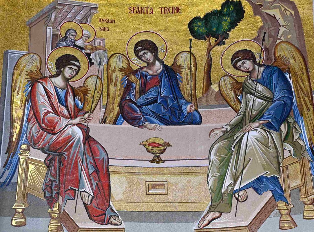 Sfânta Treime 364236