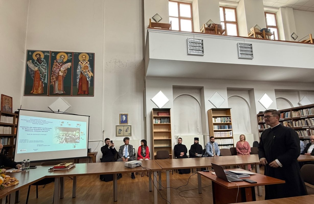 Două noi teze de doctorat susținute la Facultatea de Teologie Ortodoxă din București 364472