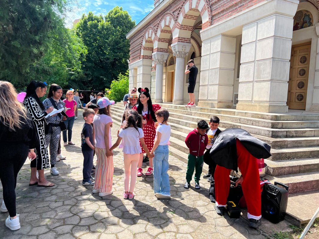 Sărbătoarea copilăriei la Biserica „Sfântul Elefterie”‑Nou din București 364452