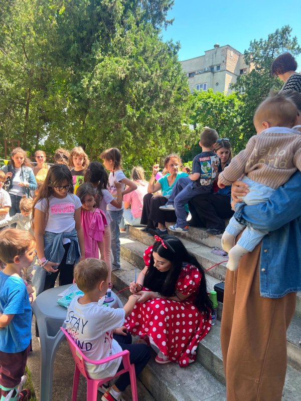 Sărbătoarea copilăriei la Biserica „Sfântul Elefterie”‑Nou din București 364456