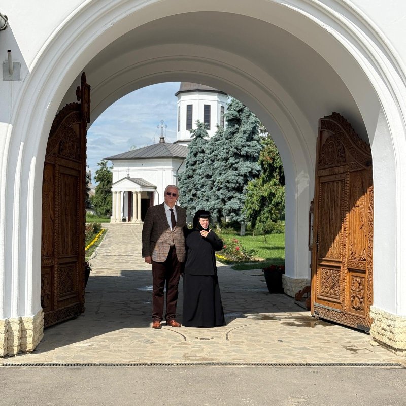 Două contracte pentru restaurarea patrimoniului monahal prahovean 364595