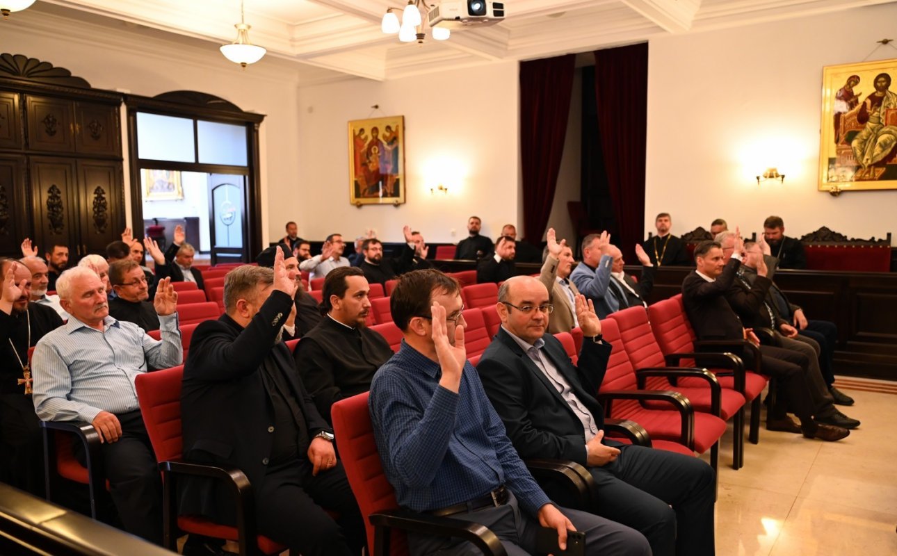 Ședința de constituire a Adunării eparhiale a Episcopiei Devei și Hunedoarei 364547