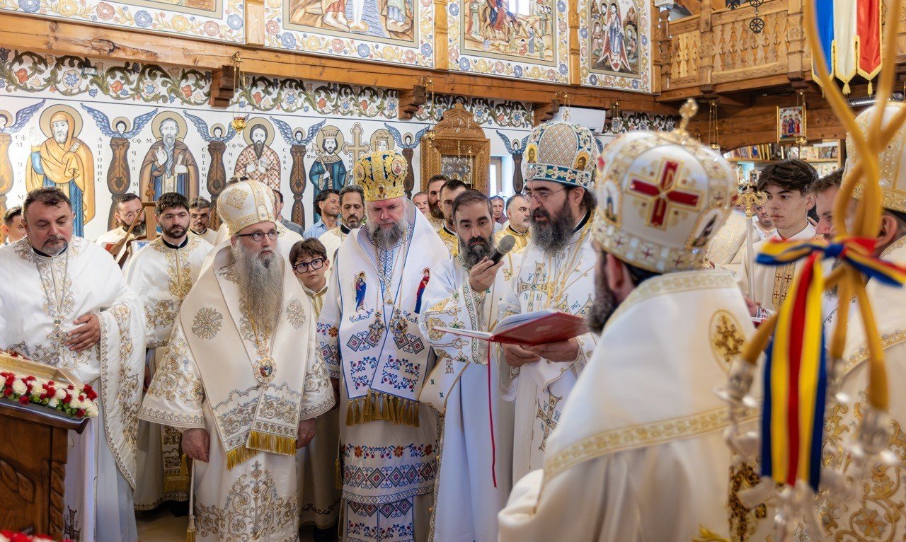 Sfințirea bisericii parohiei românești din Moncalieri, Italia 364562