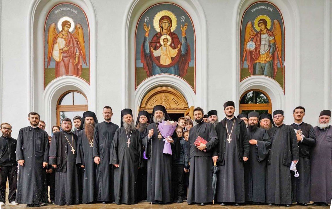 Cursuri de formare pentru obținerea definitivării în preoție 364652