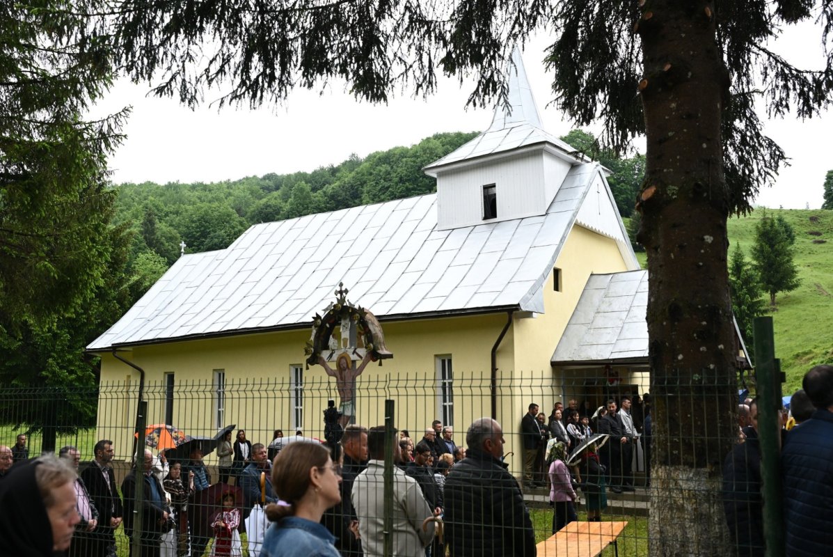 Sfințirea Altarului de vară din filia Fiad, Protopopiatul Năsăud 364649