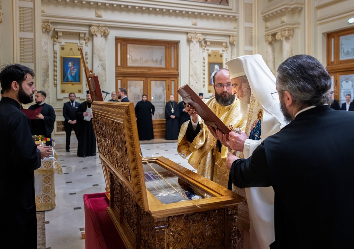 Sfințirea raclei cu moaștele Sfintei Cuvioase Elisabeta de la Pasărea 364692