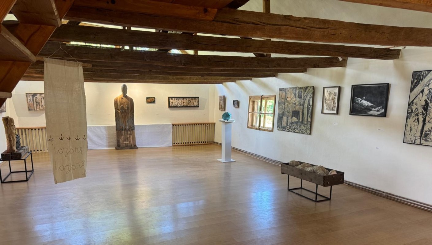 Expoziție inedită la Parohia „Sfântul Nicolae” din municipiul Câmpina, județul Prahova 364894