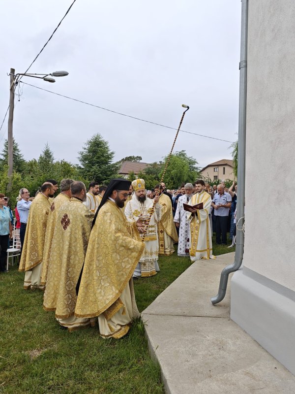 Moment de sărbătoare la Parohia Găneasa din județul Ilfov 365008
