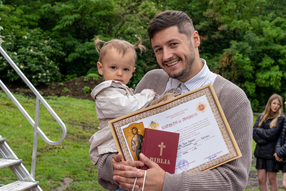Sfințirea bisericii cimitirului de la Chiperești 364941