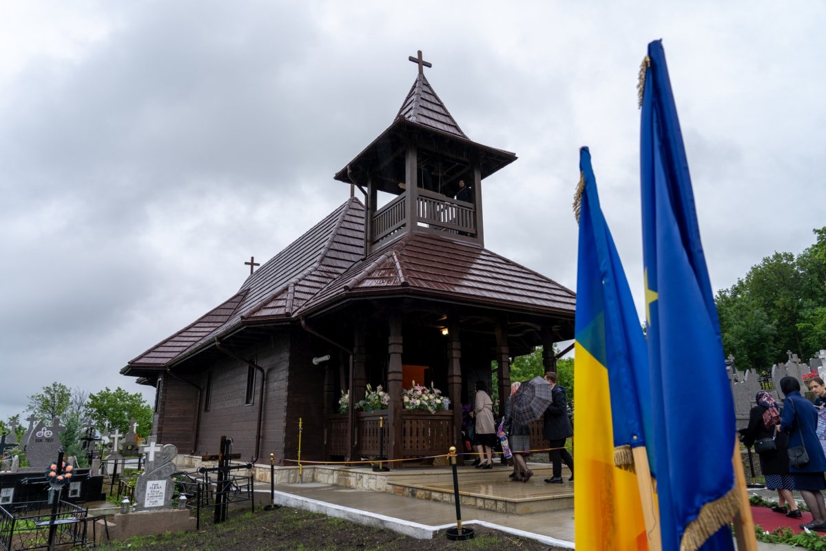 Sfințirea bisericii cimitirului de la Chiperești 364943