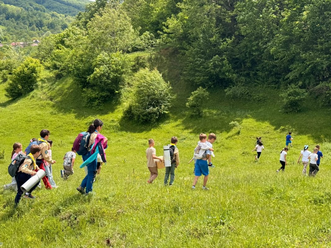 Valea Plopului, o insulă a speranţei  pentru copiii fără şanse 364212