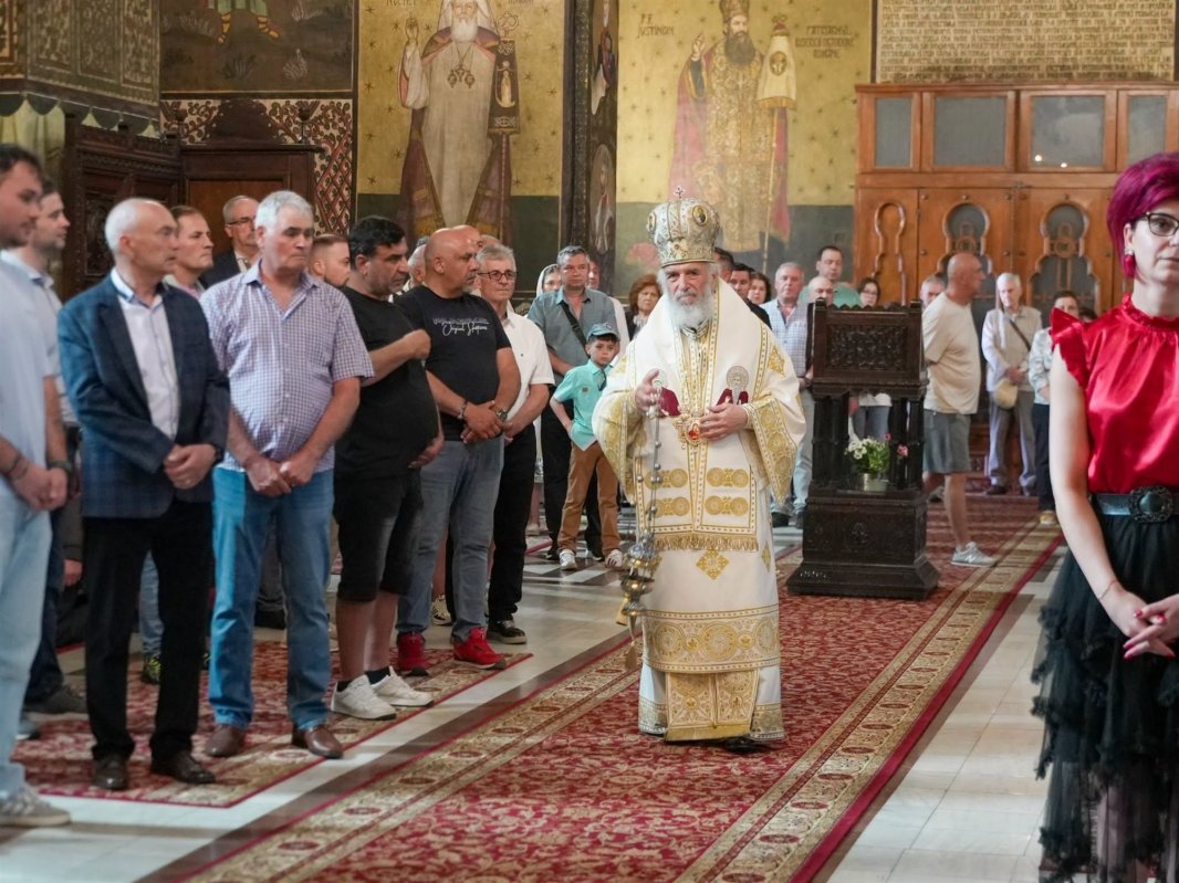 Credincioși și militari reuniți în rugăciune la Dunărea de Jos 365072