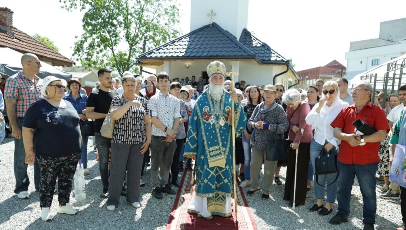 Veșmântul harului pentru biserica Spitalului Județean de Urgență Târgu Jiu 365066