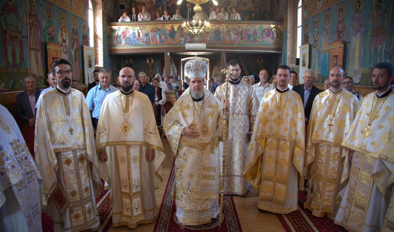 Duminica Tuturor Sfinților în parohia bihoreană Ciuhoi 365106