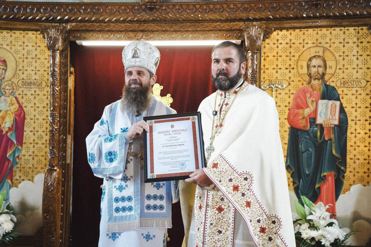 Noua capelă mortuară din Parohia Moigrad a fost sfinţită 365120