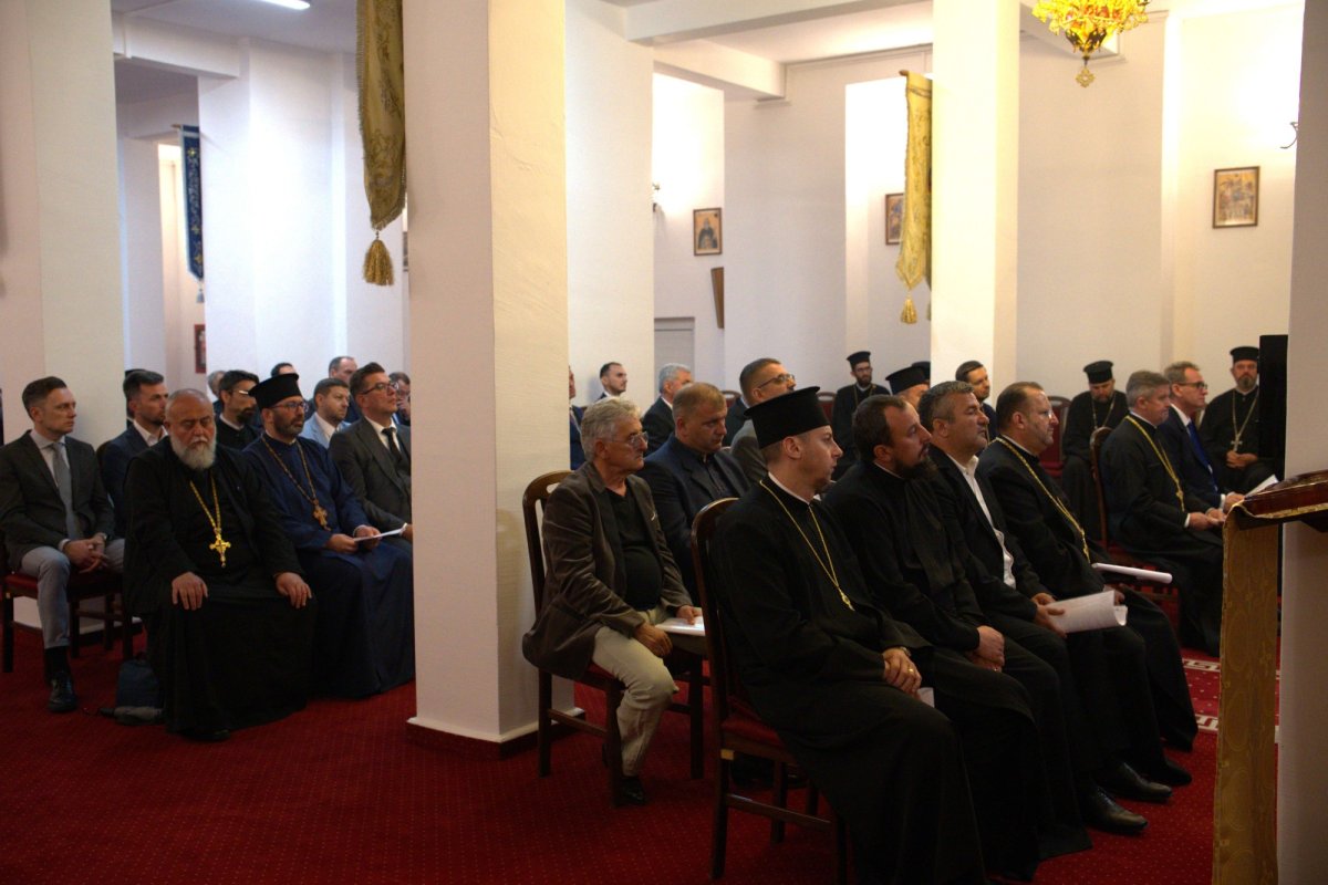 Constituirea noii Adunări eparhiale a Episcopiei Oradiei 365190