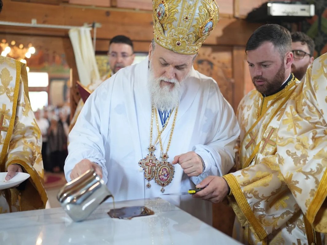 Târnosirea bisericii Parohiei „Sfântul Cuvios Dimitrie cel Nou” din Fundata, județul Călărași 365224