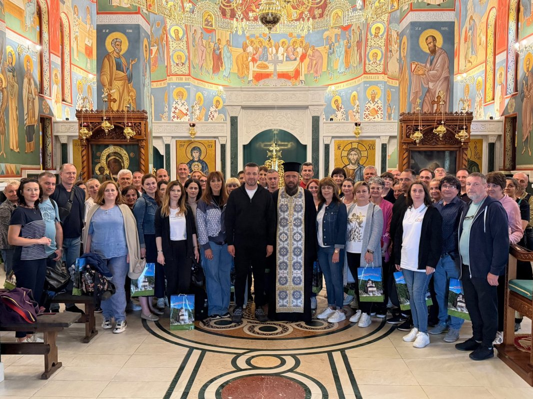 Acțiune de voluntariat a Primăriei Oradea la Mănăstirea Izbuc 365280