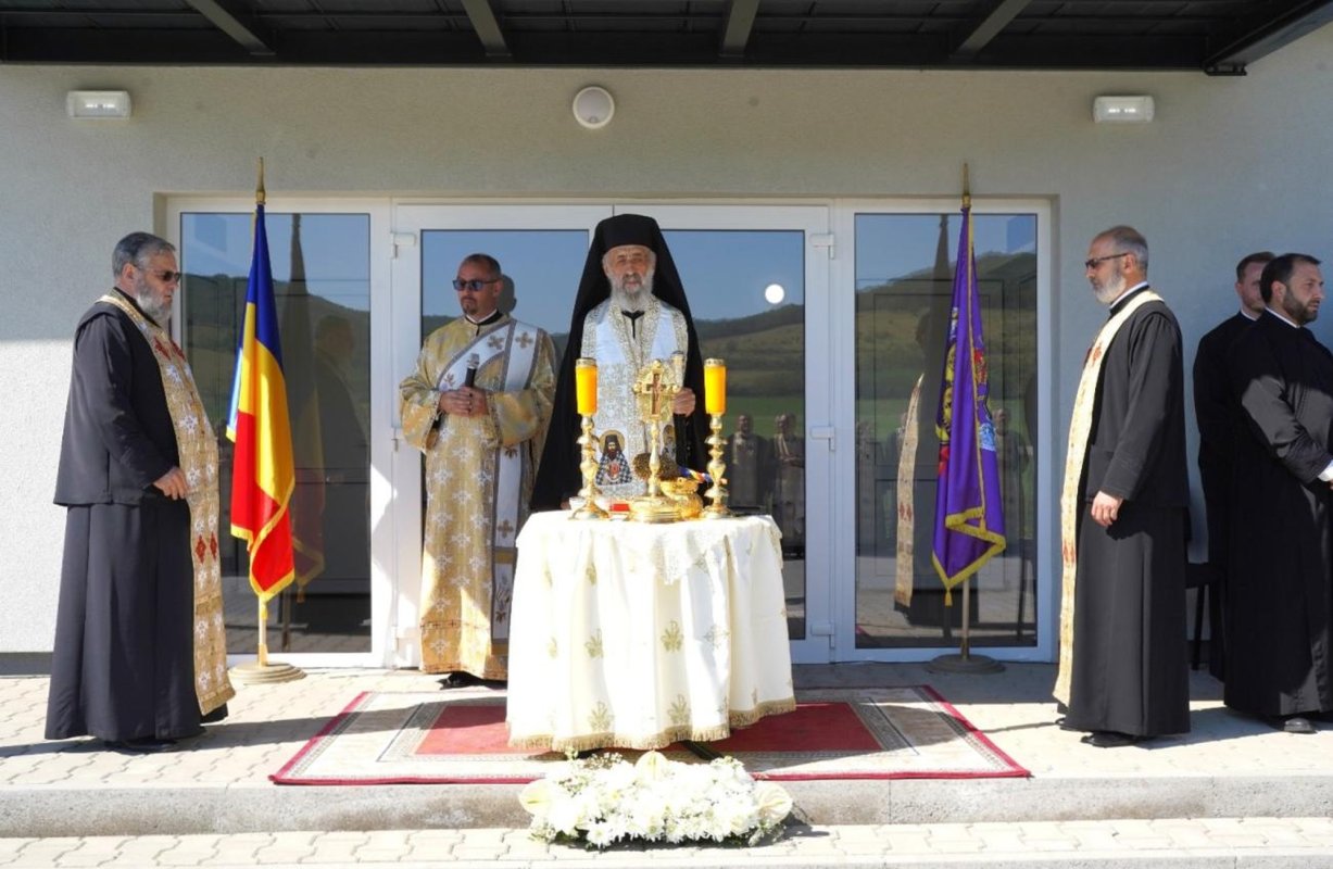 Binecuvântare pentru Complexul de capele mortuare din incinta cimitirului eparhial „Lumina Învierii”, Alba Iulia 365275