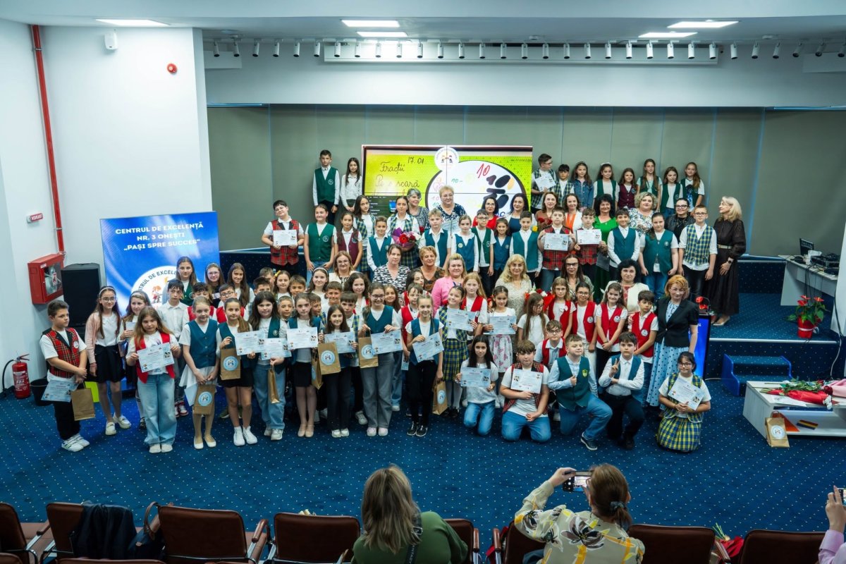 Festivitate de premiere la Centrul de Excelență din Onești, Bacău 365526