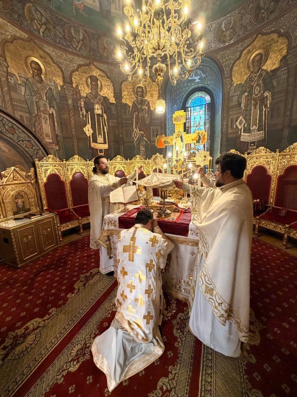 Duminica Sfinților Români pe Colina Patriarhiei 365550