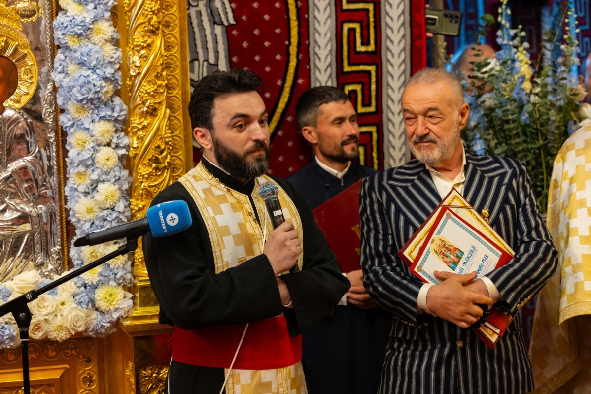 Zi de sărbătoare pentru o biserică din apropierea Capitalei 365607