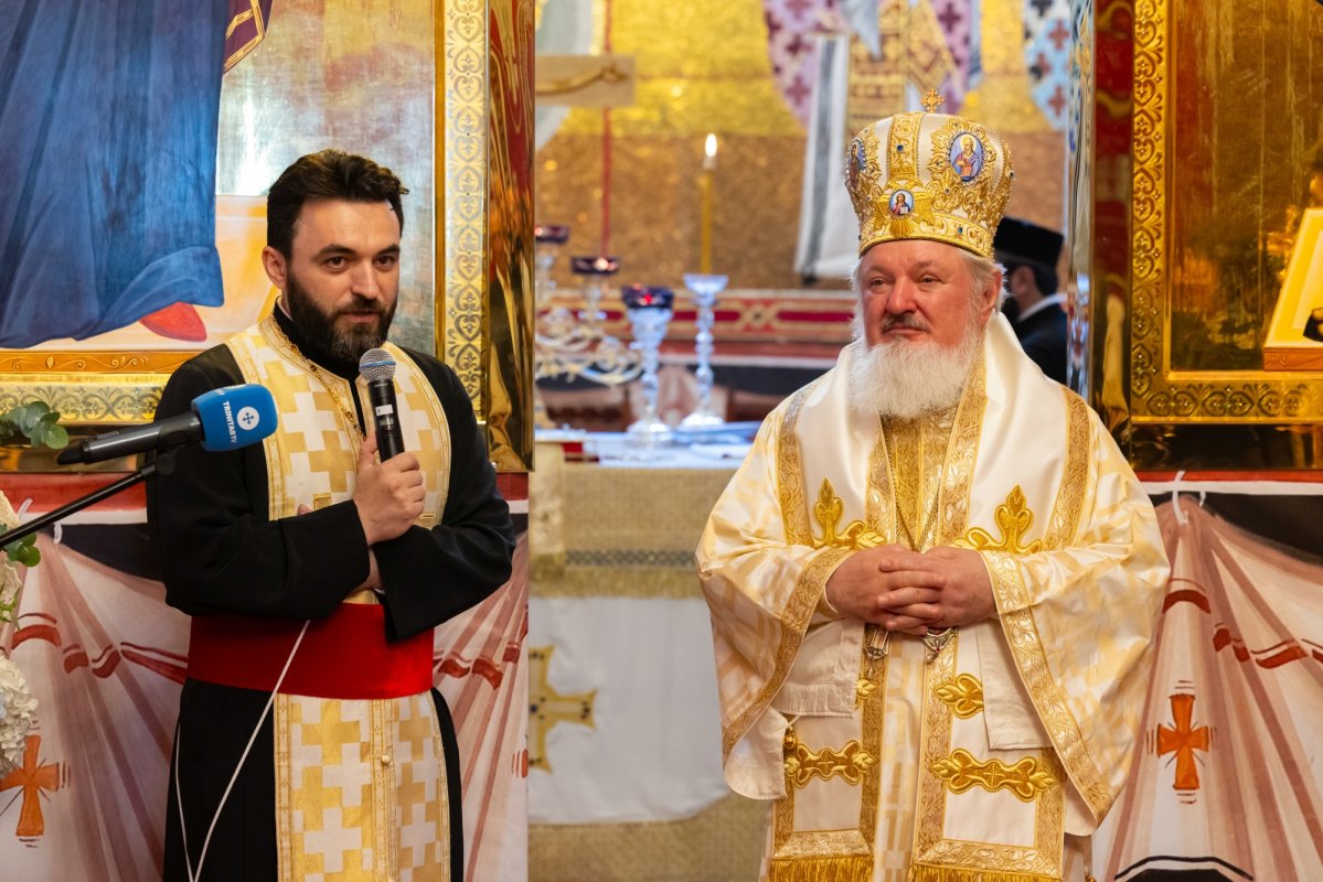 Zi de sărbătoare pentru o biserică din apropierea Capitalei 365608