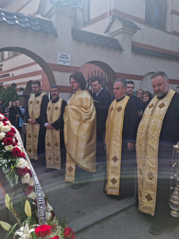 Binecuvântarea unei plăci memoriale în cinstea poetului național 365681