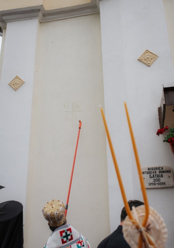 Târnosirea bisericii din Gătaia 365658