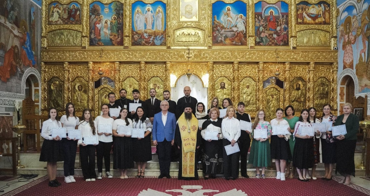 Eveniment festiv la Catedrala Episcopală din Zalău 365948