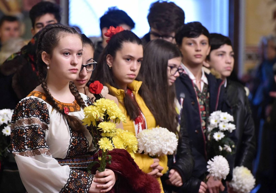 Altruismul și milostenia - remedii tămăduitoare împotriva depresiei 365403