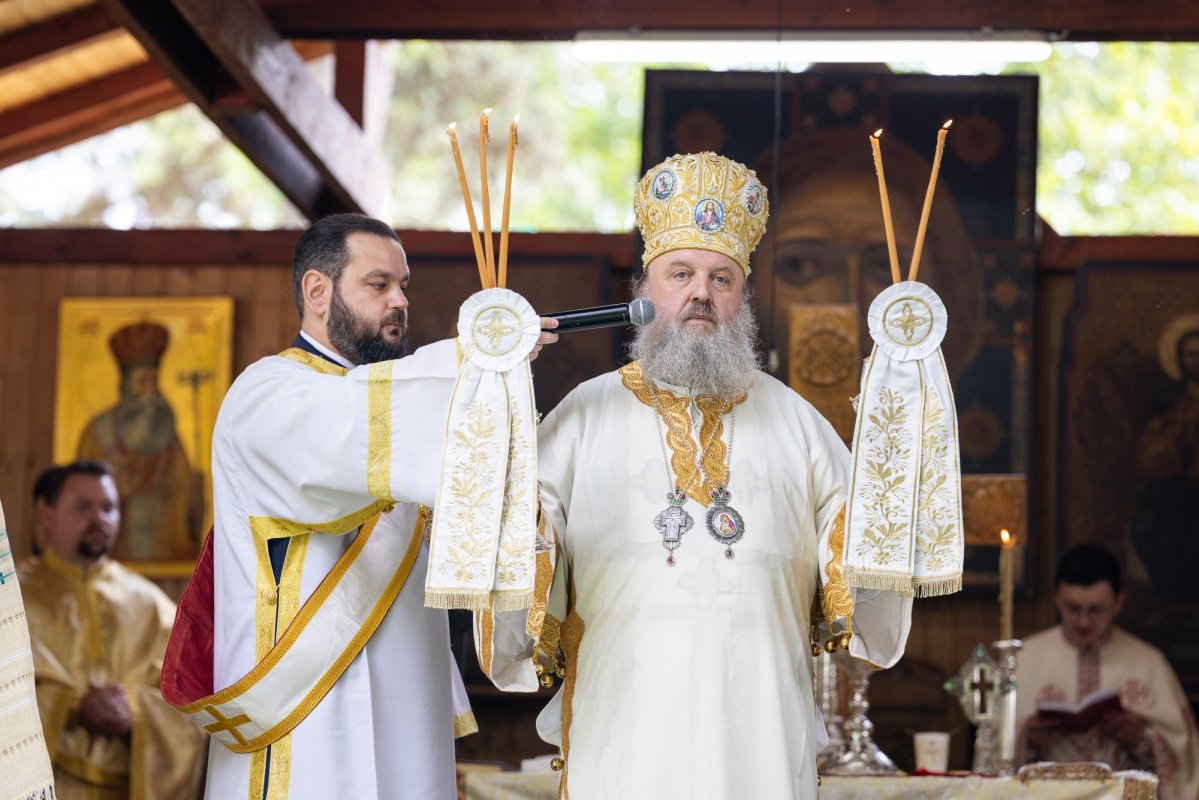 Hramul ctitoriei lui Matei Basarab din Codrii Vlăsiei 366217