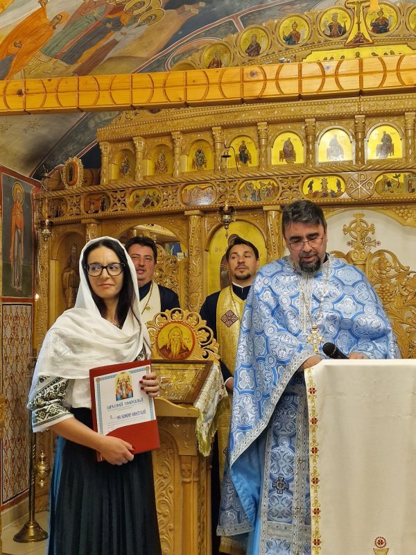 Sfinţire de raclă la capela Institutului „Marius Nasta” 366204