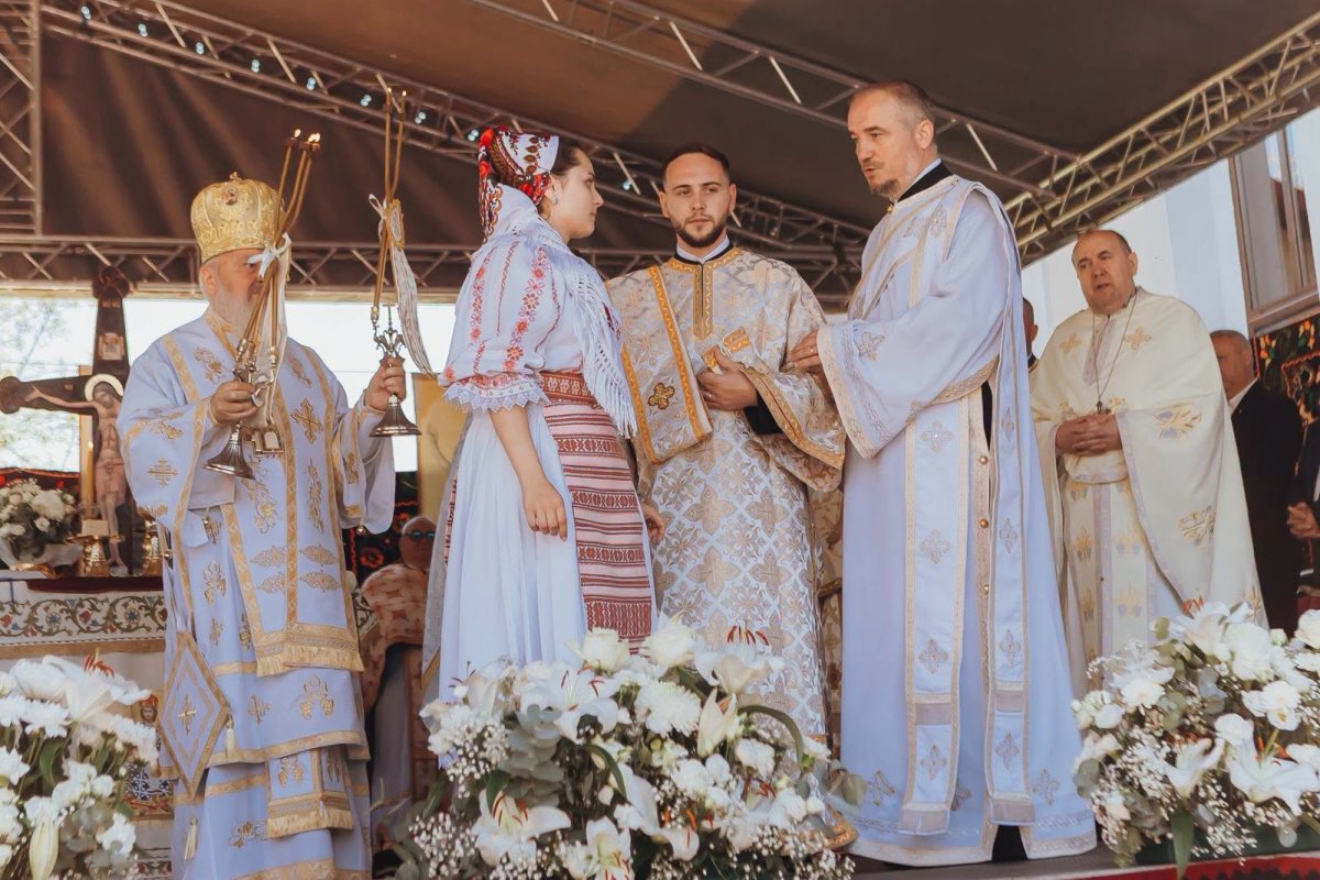 Sfințirea noii case parohiale din Parohia Poiana Ilvei 366164