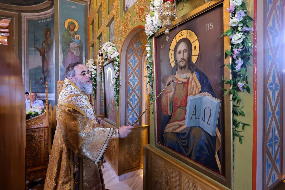 Veșmântul harului pentru biserica Parohiei Plevna din județul Buzău 366177