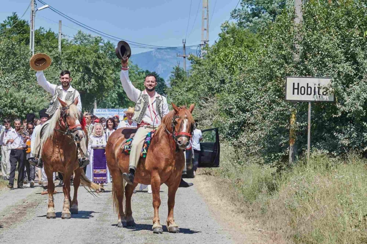 Cinci zile de sărbătoare la Hobița 366316