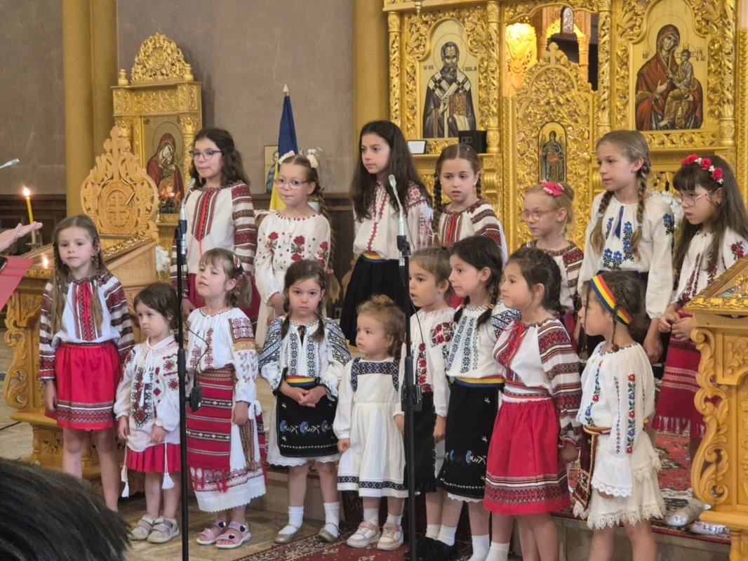 Ia românească sărbătorită în Luxemburg 366365