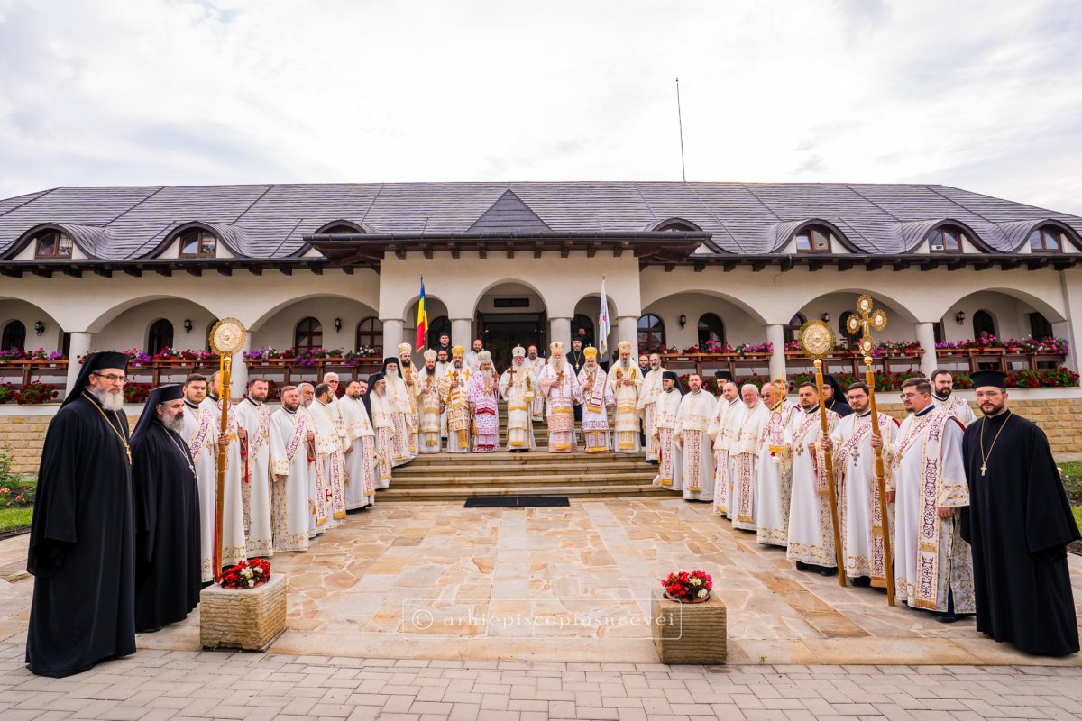 Sărbătoarea înveșnicirii Sfântului Ioan în Cetatea Mușatinilor 366372