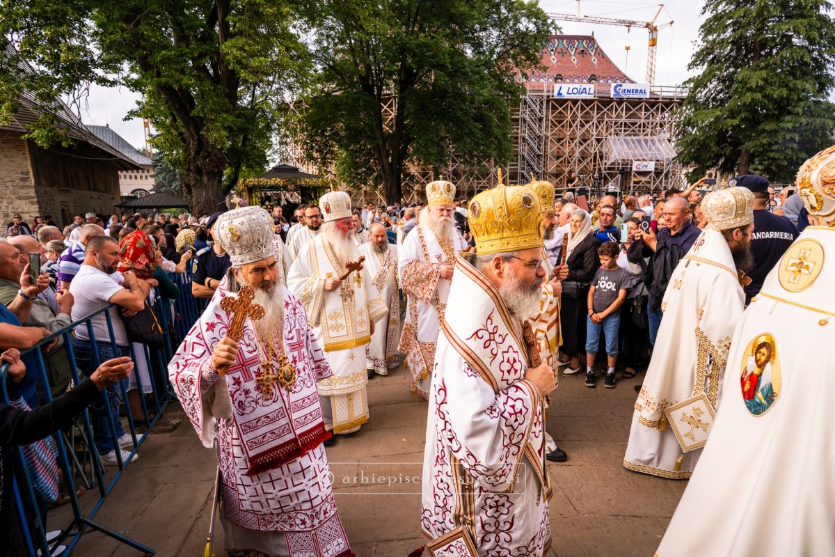 Sărbătoarea înveșnicirii Sfântului Ioan în Cetatea Mușatinilor 366377