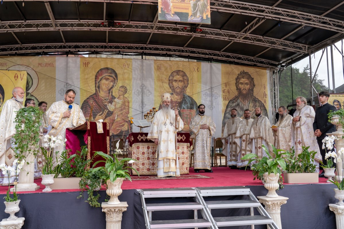 Zile de rugăciune la hramul orașului Piatra Neamț 366334