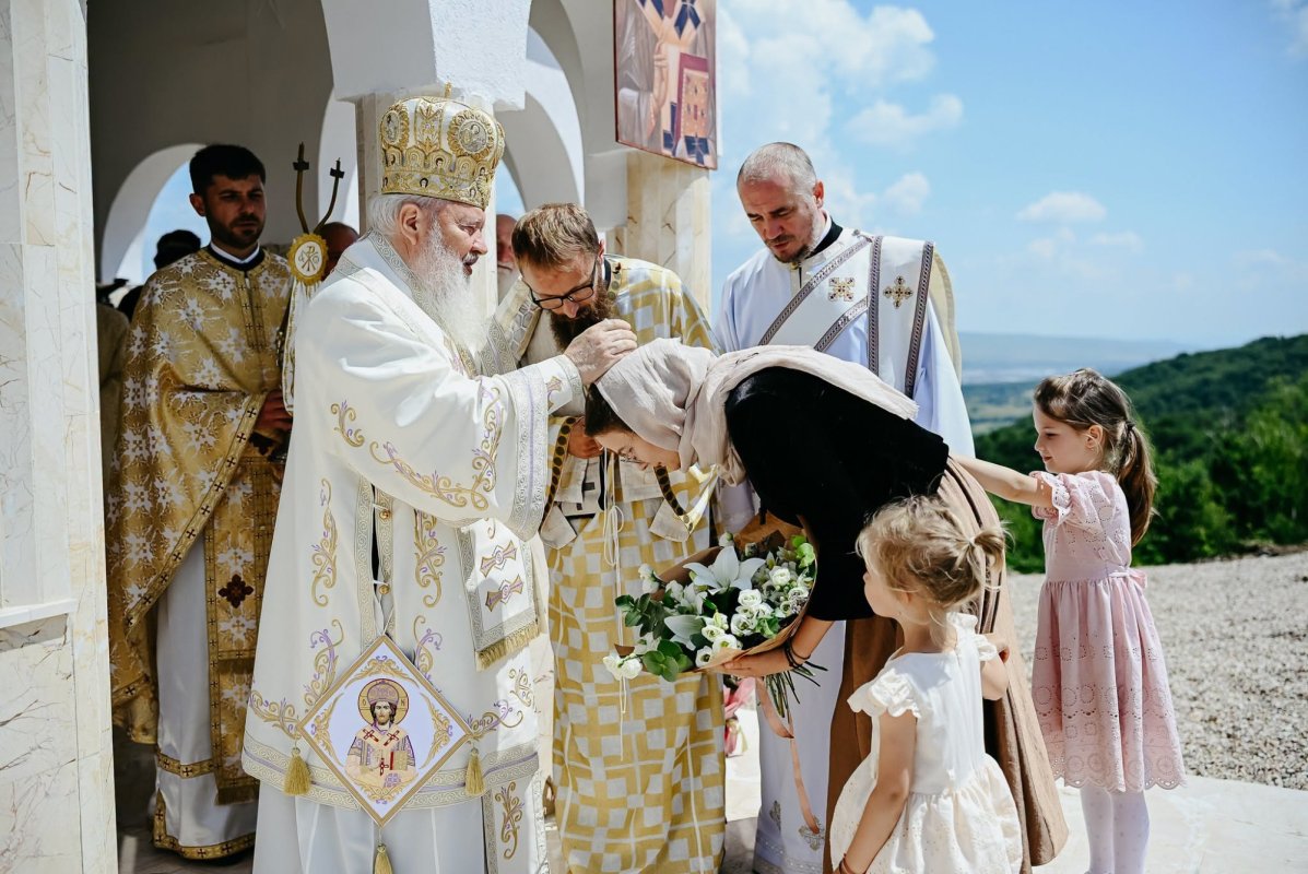 Hramul de vară și sfințirea Altarului de vară al Mănăstirii Someșul Cald 366458